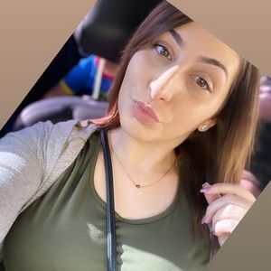 Meet your Posher, Haydee